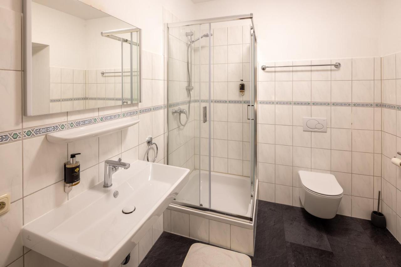Hotel Schwanen メミンゲン エクステリア 写真